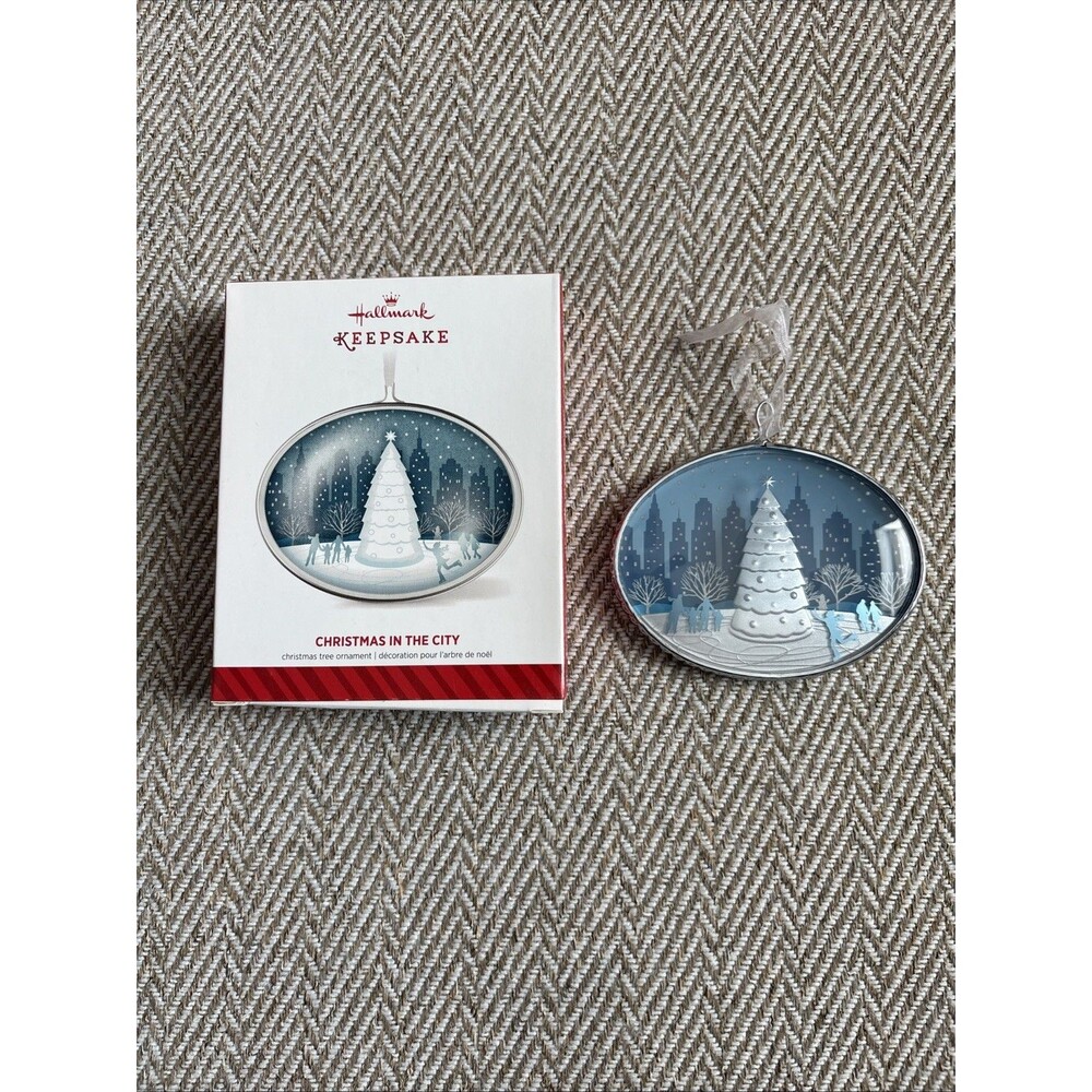 Hallmark Keepsake Christmas Ornament 2014 CHRISTMAS‎ IN THE CITY